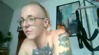 Furyosa — 在 cam4 直播的网络摄像头模特