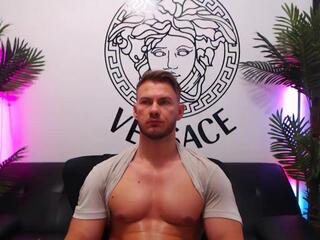 Marco Riciardo — flirt4free