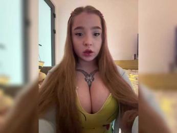 DilaraSecret — 在 bongacams 直播的网络摄像头模特