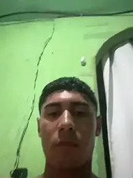 follladorr — 在 stripchat 直播的网络摄像头模特