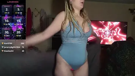 xomikaylaxo — Stripchat stream photo (Oct 2025)