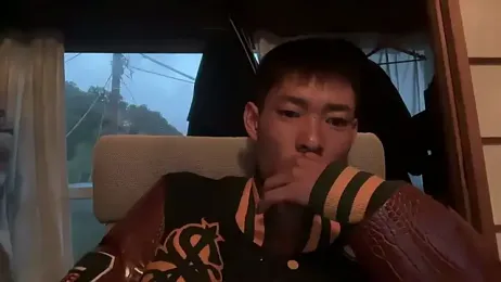 Bon-Nii — 在 stripchat 直播的网络摄像头模特
