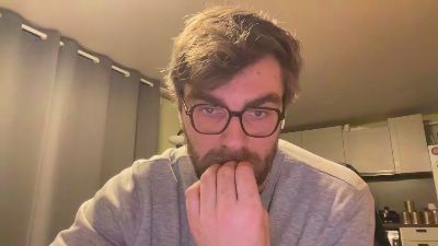 nicedick95 — 在 cam4 直播的网络摄像头模特