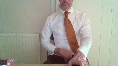 lioneldesgarin1 — 在 cam4 直播的网络摄像头模特