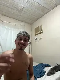 Uchihaxxx — 在 stripchat 直播的网络摄像头模特
