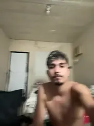 Uchihaxxx — 在 stripchat 直播的网络摄像头模特