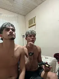 Uchihaxxx — 在 stripchat 直播的网络摄像头模特