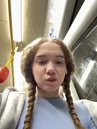 bambi_lu — 在 stripchat 直播的网络摄像头模特