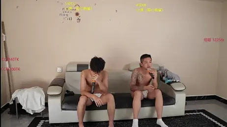 AIDI888 — 在 stripchat 直播的网络摄像头模特