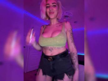 -AmazingBlonde- — bongacams