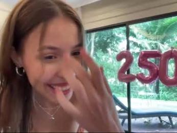 wanda_robinson — 在 chaturbate 直播的网络摄像头模特