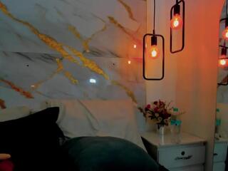 Zoee Ross — Flirt4free profile photo