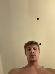 yaya_mvp — 在 stripchat 直播的网络摄像头模特