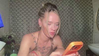 Vinique99 — Cam4 stream photo (May 2026)