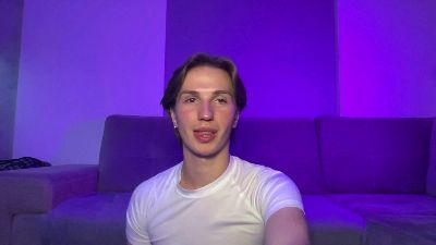 LeoWild01 — Cam4 stream photo (Sep 2026)