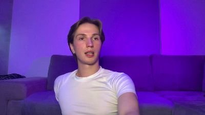 LeoWild01 — Cam4 stream photo (Sep 2026)
