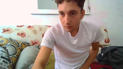 efebo_twink1 — 在 cam4 直播的网络摄像头模特