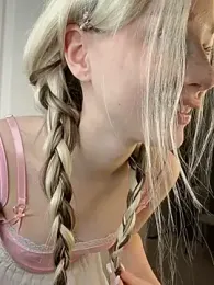 KittiLin — 在 stripchat 直播的网络摄像头模特