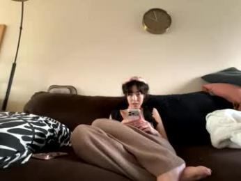 bby_julesss — 在 chaturbate 直播的网络摄像头模特