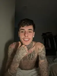 dylan_wolf — Stripchat stream photo (Jul 2026)