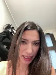 -_MiaQueen_- — 在 stripchat 直播的网络摄像头模特