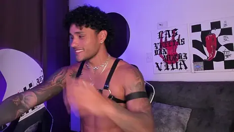 Alessandro_Vanni — 在 stripchat 直播的网络摄像头模特