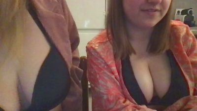 St3phany99 — Cam4 stream photo (Apr 2026)