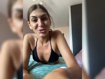 KamillaRuss — 在 bongacams 直播的网络摄像头模特