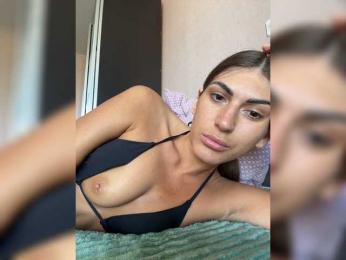 KamillaRuss — 在 bongacams 直播的网络摄像头模特