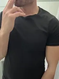 giovan2020 — Stripchat stream photo (Feb 2026)