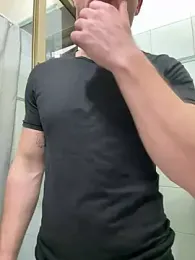 giovan2020 — Stripchat stream photo (Feb 2026)