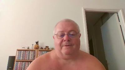philou75xxx — Cam4 stream photo (Mar 2026)