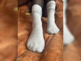 Feet-sweet-little-girl — Bongacams stream photo (Jul 2026)