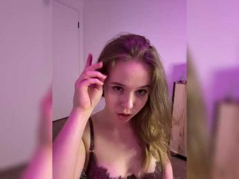 mariaaa-1 — 在 bongacams 直播的网络摄像头模特