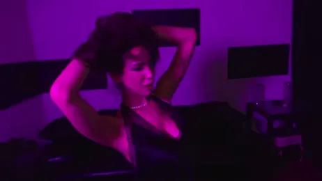 VitoriaCarusso — 在 stripchat 直播的网络摄像头模特