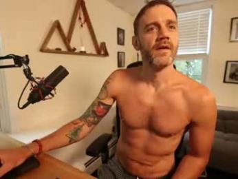 bradbronton — 在 chaturbate 直播的网络摄像头模特
