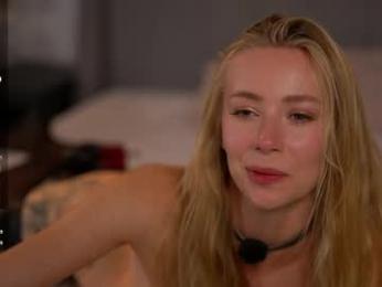 vika54784 — 在 chaturbate 直播的网络摄像头模特