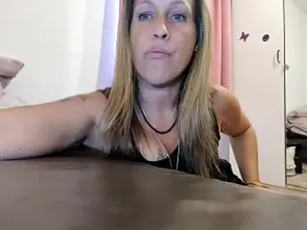 sweethotmilf888 — Stripchat stream photo (Jun 2026)