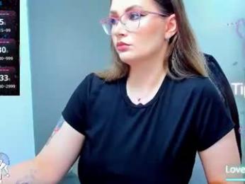 evelyne_rose — Chaturbate stream photo (Sep 2026)