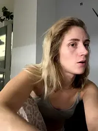 Feral_berry_8133 — Stripchat stream photo (Nov 2025)