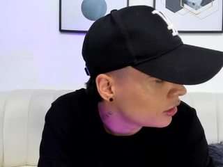 benitosaenz — Camsoda stream photo (Apr 2026)