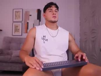 davies_brown — Chaturbate stream photo (Aug 2026)