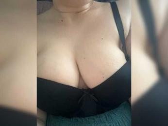 Diva232 — bongacams