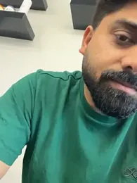 vinayz0 — 在 stripchat 直播的网络摄像头模特