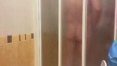 raton28 — 在 cam4 直播的网络摄像头模特