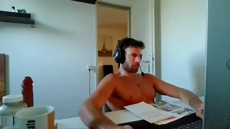 alpha-hunk — Stripchat stream photo (May 2026)