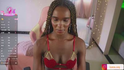 Luana_risque — Cam4 stream photo (Apr 2026)