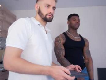 enjohnny — Chaturbate stream photo (Apr 2026)