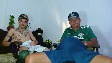 skinny23cm — 在 stripchat 直播的网络摄像头模特