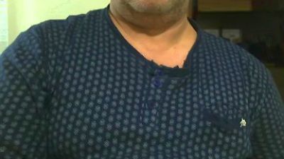 saveriopuglia — 在 cam4 直播的网络摄像头模特